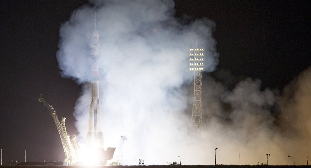 Старт космического корабля'Союз ТМА-17М с космодрома Байконур