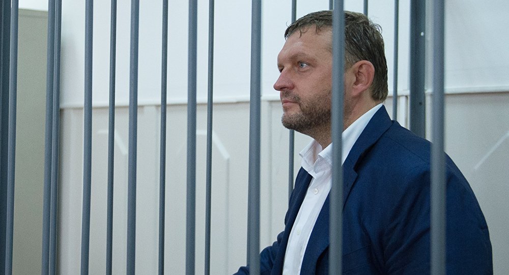 Губернатор Кировской области Никита Белых в Басманном суде Москвы который рассмотрит вопрос о его аресте