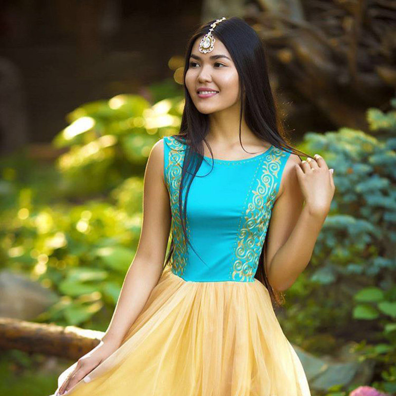 18-летняя кыргызстанка Перизат Расулбек кызы представит страну на всемирном конкурсе красавиц Мисс Мира — 2016