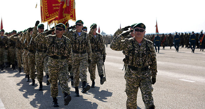 Репетиция прошла на базе войсковой части № 52806 с участием военнослужащих органов управлений, соединений и частей Бишкекского гарнизона