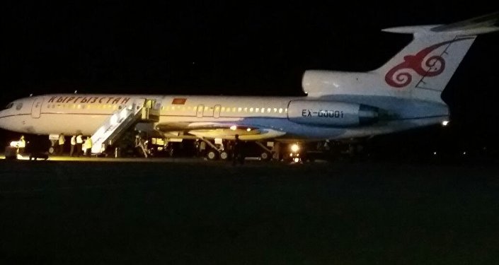Специальный самолет, направленный в Москву для доставки тел погибших в пожаре кыргызстанцев, прибыл в Ош