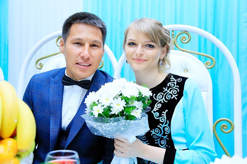 Супруги кыргызстанец Уларбек Бакырдинов и латышка Анастасия Озерска