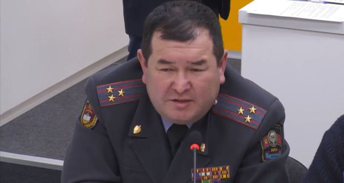 Начальник Академии Министерства внутренних дел Адылбек Бийбосунов выступил в рамках круглого стола, посвященного теме правонарушений со стороны милиционеров.