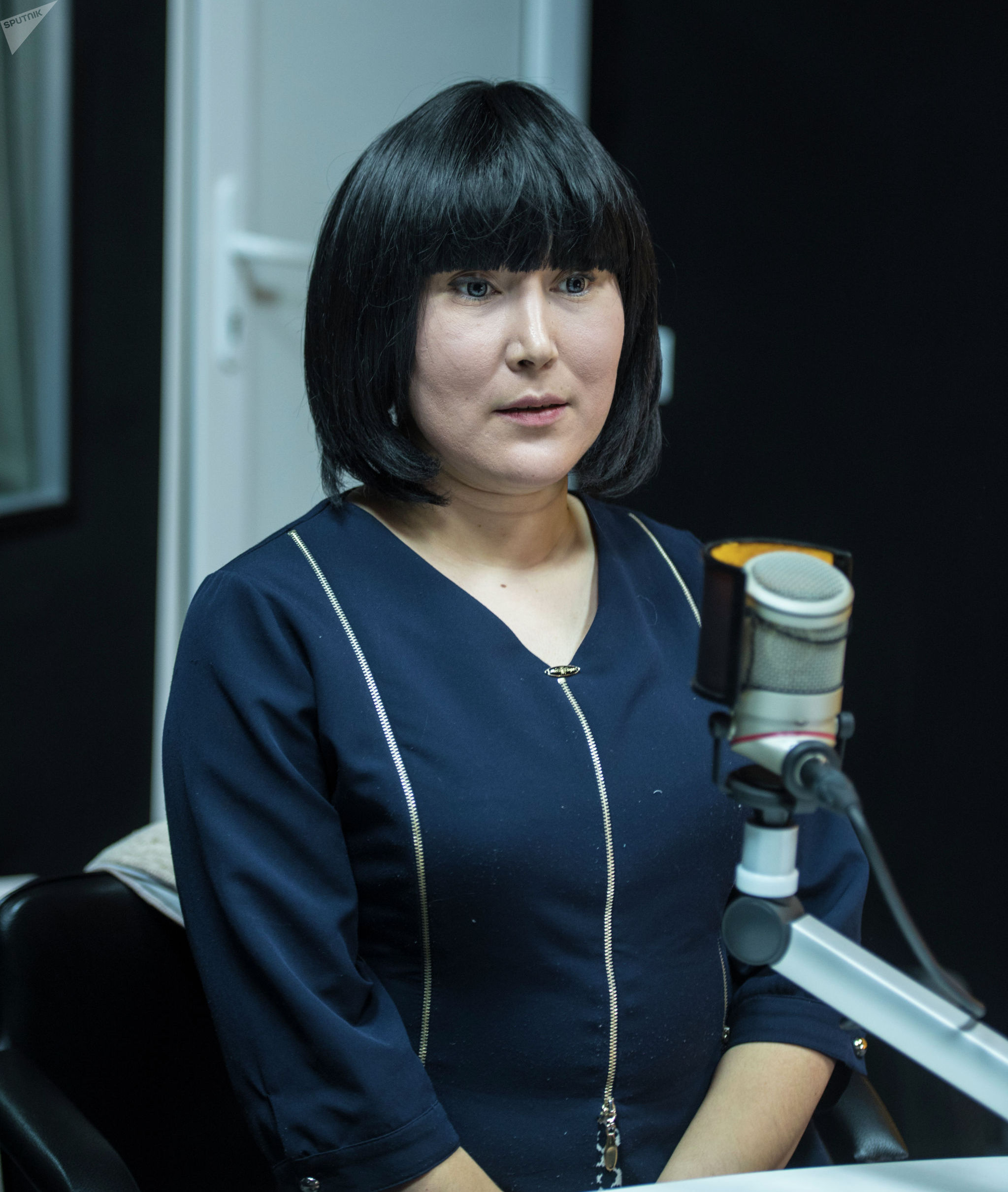 Врач-генетик, кандидат медицинских наук Бибигюль Карыпбаева во время интервью на радиостудии Sputnik Кыргызстан