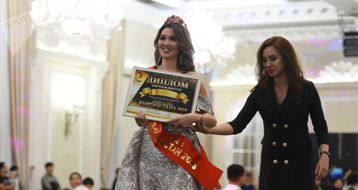 Победительницей конкурса Миссис Кыргызстан — 2019 стала Миргуль Болбекова