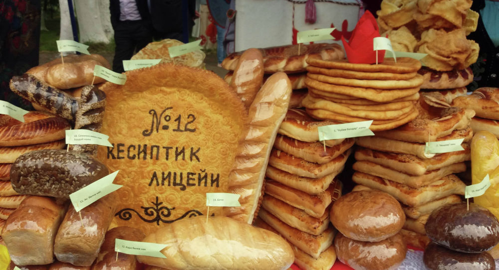 Еда на любой вкус — как в центре Оша прошел фестиваль тюркской культуры