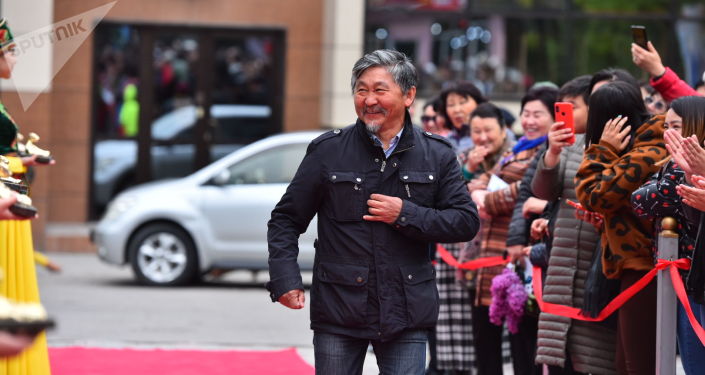 В столичном кинотеатре Манас прошла восьмая ежегодная церемония вручения национальной кинопремии Ак Илбирс.