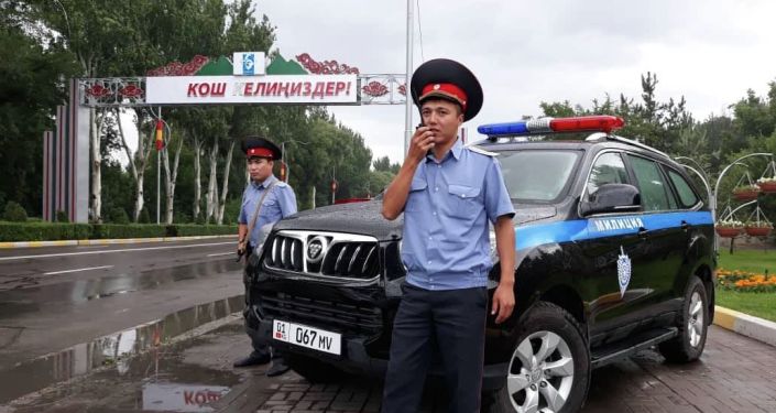 Сотрудники ГУВД Бишкека перед саммитом ШОС пересели на внедорожники китайского производства