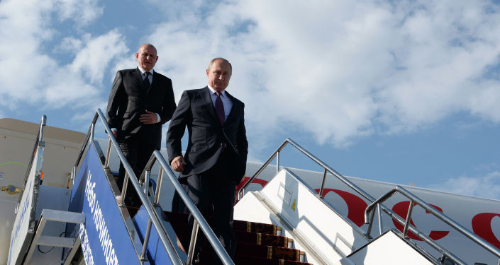 Президент Российской Федерации Владимир Путин прибыл в Кыргызскую Республику для участия в заседании Совета глав государств-членов Шанхайской Организации Сотрудничества. 13 июня 2019 года