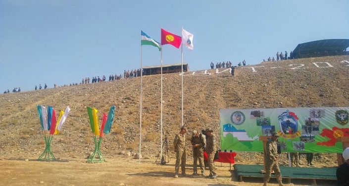 Военные учения кыргызских и узбекских пограничников в Баткенском районе