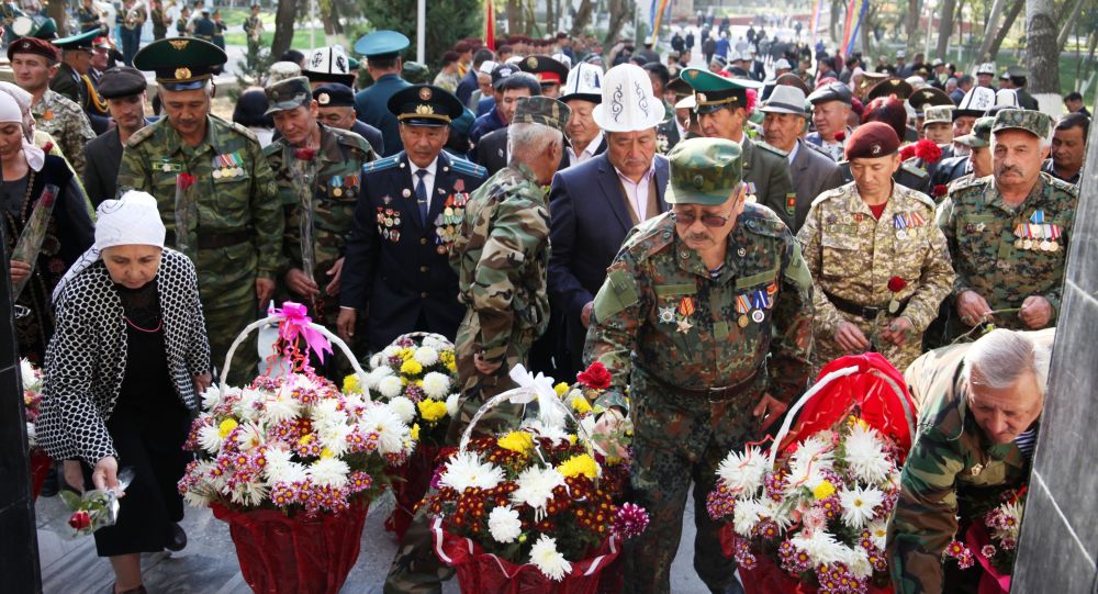 В Оше почтили память воинов, погибших в баткенских событиях