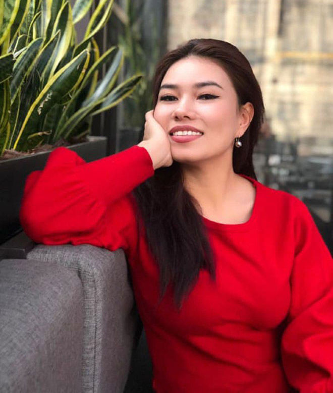 Учительница кыргызского языка Маевской средней школы Адина Раимбек кызы Учительница кыргызского языка Маевской средней школы Адина Раимбек кызы