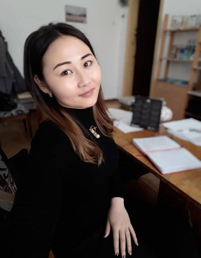 Социальный работник средней школы №47 Саадат Турарбекова. 26 лет Социальный работник средней школы №47 Саадат Турарбекова. 26 лет