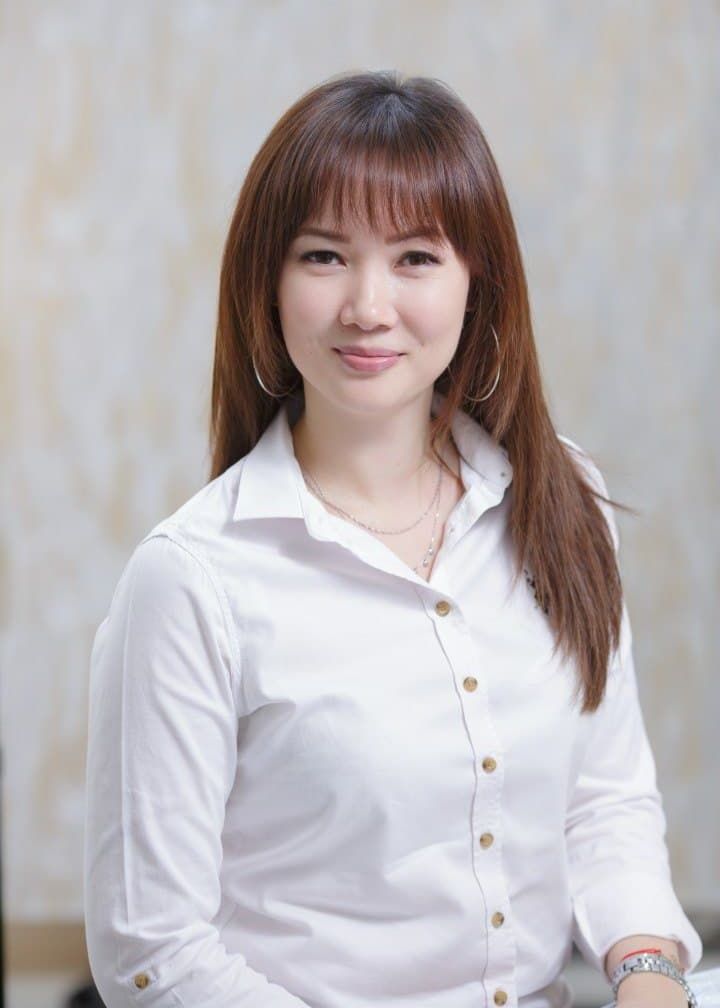 Преподаватель гуманитарных и социальных наук Гуманитарно-юридической гимназии №4 Кристина Ким. Преподаватель гуманитарных и социальных наук Гуманитарно-юридической гимназии №4 Кристина Ким.