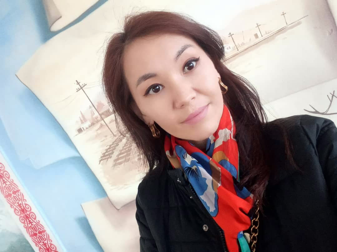 Преподаватель английского языка в средней школе №63 имени Айтматова Анара Кенешбек кызы. 28 лет Преподаватель английского языка в средней школе №63 имени Айтматова Анара Кенешбек кызы. 28 лет