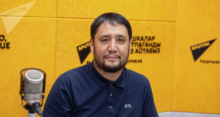 Авиаэксперт Айдар Окенов на радио Sputnik Кыргызстан