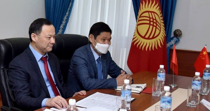 Правительство КНР предоставит на безвозмездной основе Кыргызстану вакцины против COVID-19 Правительство КНР предоставит на безвозмездной основе Кыргызстану вакцины против COVID-19