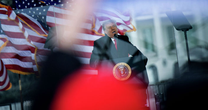 Бывший президент США Дональд Трамп во время встречи со сторонниками. Архивное фото