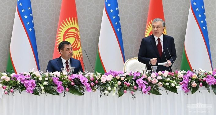 Президент Узбекистана Шавкат Мирзиёев устроил официальный прием в честь визита президента Кыргызстана Садыра Жапарова. 12 марта 2021 года