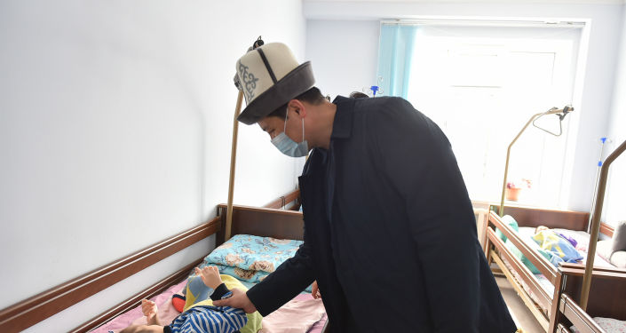 Премьер-министр Кыргызской Республики Улукбек Марипов ознакомился с деятельностью детского психоневрологического дома-интернат в Джалал-Абаде.