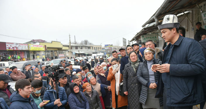 Премьер-министр Кыргызской Республики Улукбек Марипов в ходе рабочей поездки в Ошскую область ознакомился с проблемами жителей Араванского района.
