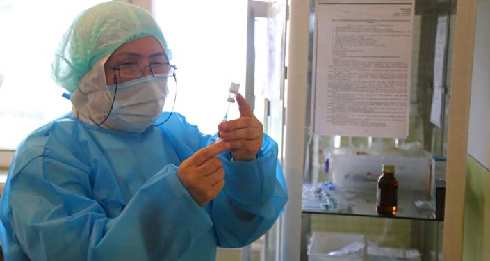 В ЦСМ №1 начался первый этап вакцинации от COVID-19 медицинских работников города Ош. 29 марта 2021 года В ЦСМ №1 начался первый этап вакцинации от COVID-19 медицинских работников города Ош. 29 марта 2021 года