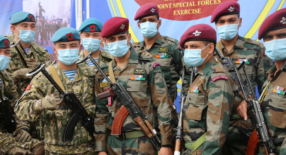 Спецназовцы Кыргызстана и Индии проводят учения в КР. Фото