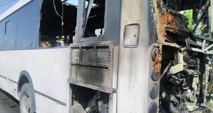 В Оше сгорел автобус муниципального автотранспортного предприятия
