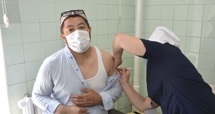Вакцинацию прошли члены Совета улемов, проректор и педагоги Исламского университета КР, а также имамы Бишкекского казыята.