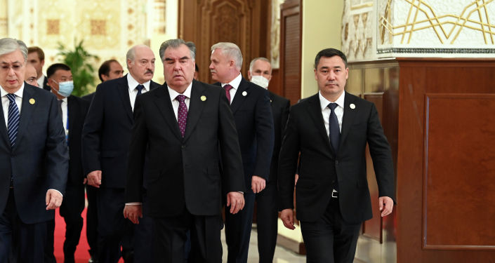 Главы стран участниц ОДКБ перед сессией Совета коллективной безопасности во Дворце нации в Душанбе Главы стран участниц ОДКБ перед сессией Совета коллективной безопасности во Дворце нации в Душанбе