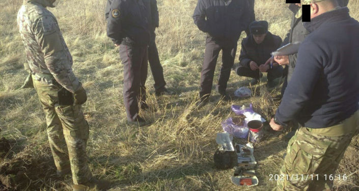 На территории Московского района Чуйской области был обнаружен схрон оружия и боеприпасов 