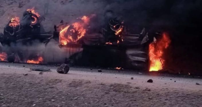 На 238-м километре автодороги Бишкек — Ош в селе Жаны-Жол Джалал-Абадской области сгорел бензовоз