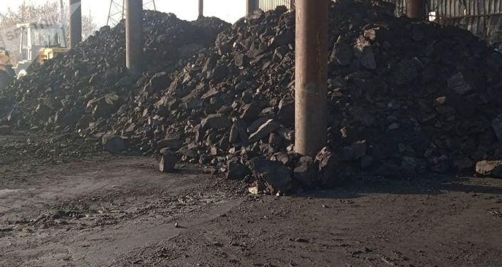 Уголь по 3 000 сомов за тонну в Бишкеке продают на улице Мурманской, 1б/1