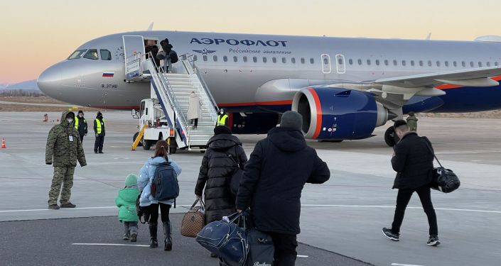 Вылет в Москву рейса компании Аэрофлот в международном аэропорту Иссык-Куль. 20 ноября 2021 года