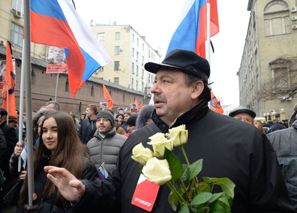 Будет ли в россии траур. Траурное шествие в память о Борисе Немцове. Траурный марш Немцова. Траурный марш сегодня в Москве. Траурное шествие как проходит.