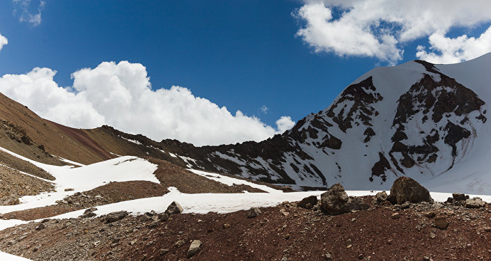 "Дикарем" по Кыргызстану плюсы и минусы от иностранного