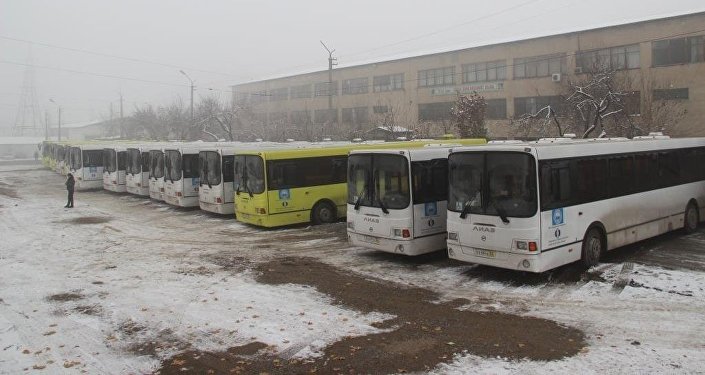 Автобус ош. Город Ош автобус. Общественный транспорт Ош. Новый автовокзал Ош Киргизия. Автобус 2 в городе Ош.