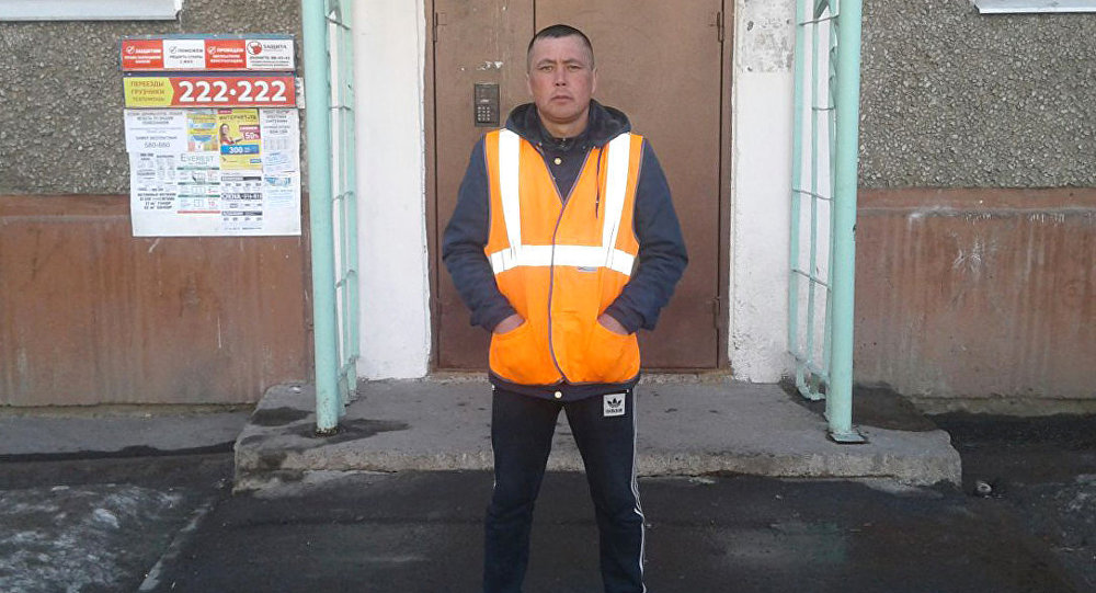 Мигрант из Кыргызстана, работающий в Иркутске Каныбек Абдулазизов