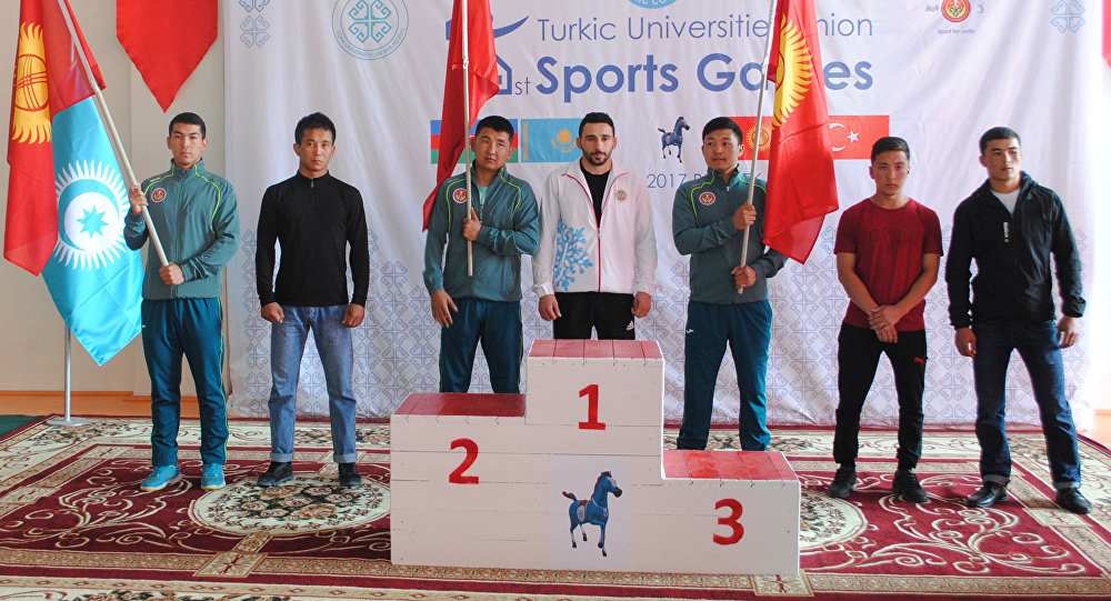 Бишкекте төрт өлкөнүн студенттери спорттун алты түрү боюнча күч сынашууда