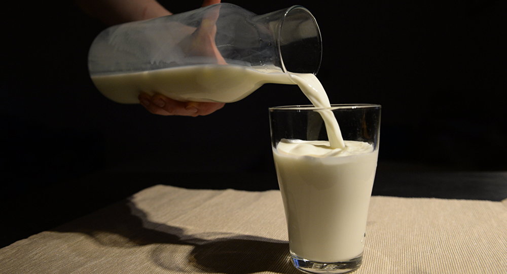 Молоко в стакане. Архивное фото