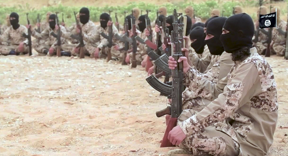 Боевики террористической организации Исламское государство. Архивное фото