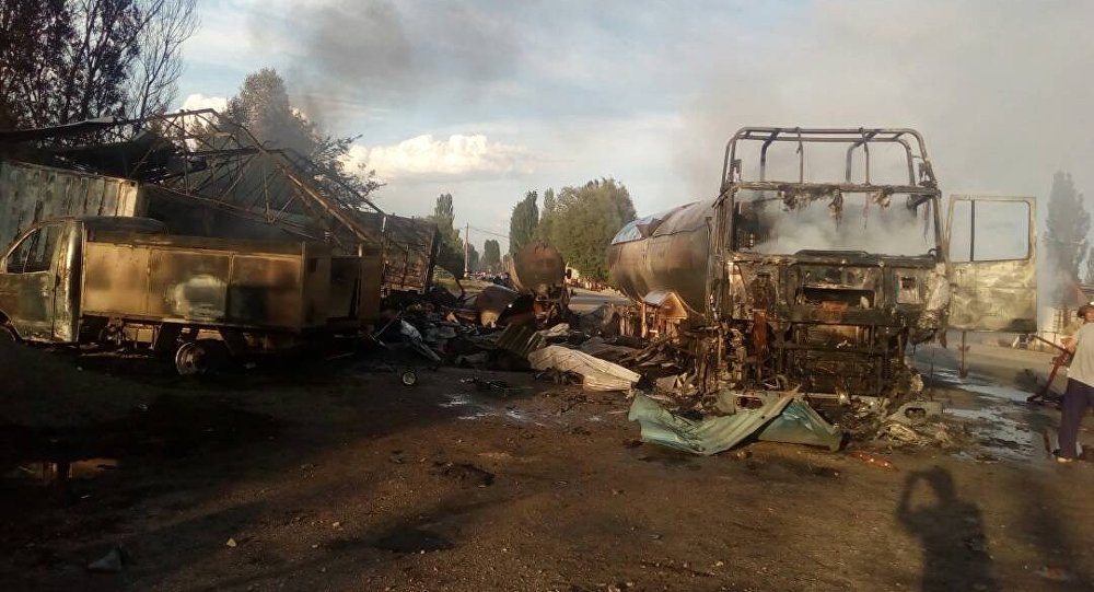 Взрыв газовых балонов в автозаправочной станции в Иссык-Кульской области