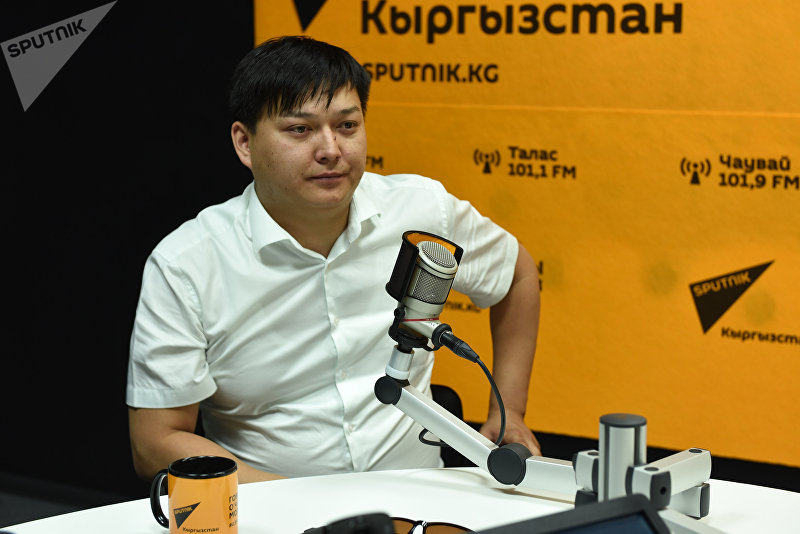 Президент Ассоциации курортов КР Медер Тилекматов во время интервью Sputnik Кыргызстан