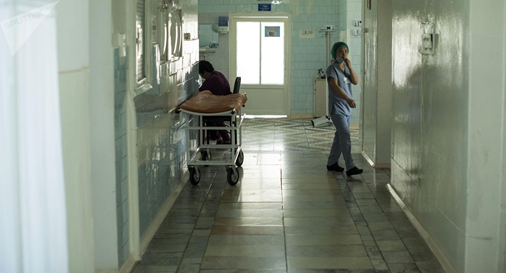 Кыргызстанды эмчи-домчулар каптайбы? Акысыз медицинаны жоюу боюнча 7 пикир