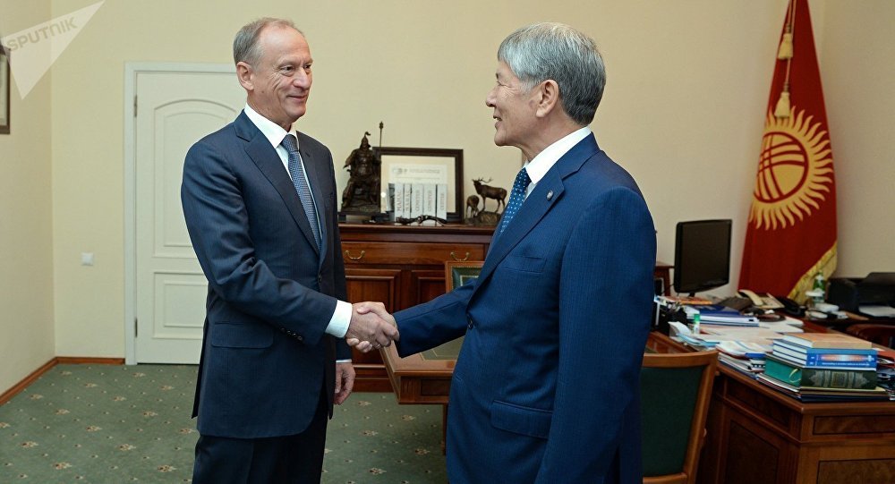 Президент Кыргызской Республики Алмазбек Атамбаев принял секретаря Совета безопасности Российской Федерации Николая Патрушева