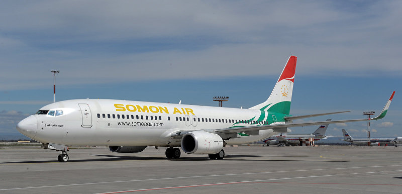 Самолет на котором прибыл президент республики Таджикистан Эмомали Рахмон в Кыргызстан