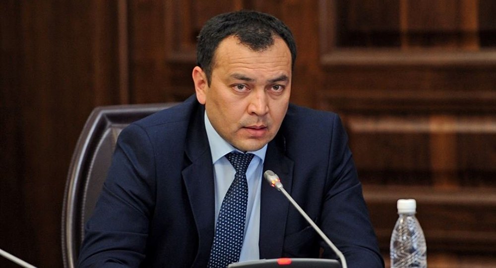Секретарь Совета безопасности КР Темир Джумакадыров