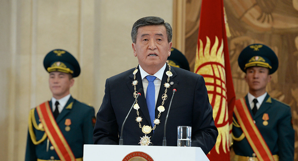 Избранный Президент Кыргызской Республики Сооронбай Жээнбеков в ходе торжественной церемонии официального вступления в должность выступил с речью в доме приемов Энесай Государственной резиденции Ала-Арча.