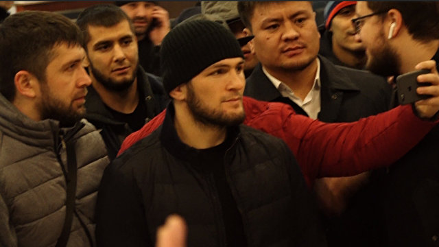 Хабиб Нурмагомедов: Кыргызстанда күйөрмандарым көп экендигин билгем. Видео