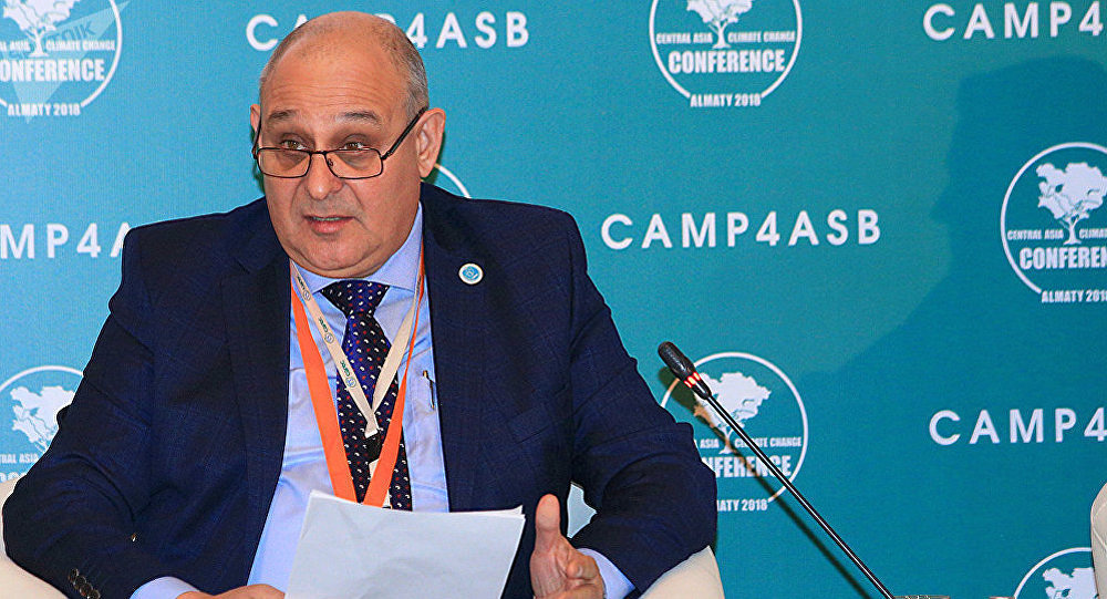 Исполнительный директор Регионального экологического центра Центральной Азии (РЭЦЦА) Искандар Абдуллаев. Архивное фото Исполнительный директор Регионального экологического центра Центральной Азии (РЭЦЦА) Искандар Абдуллаев. Архивное фото